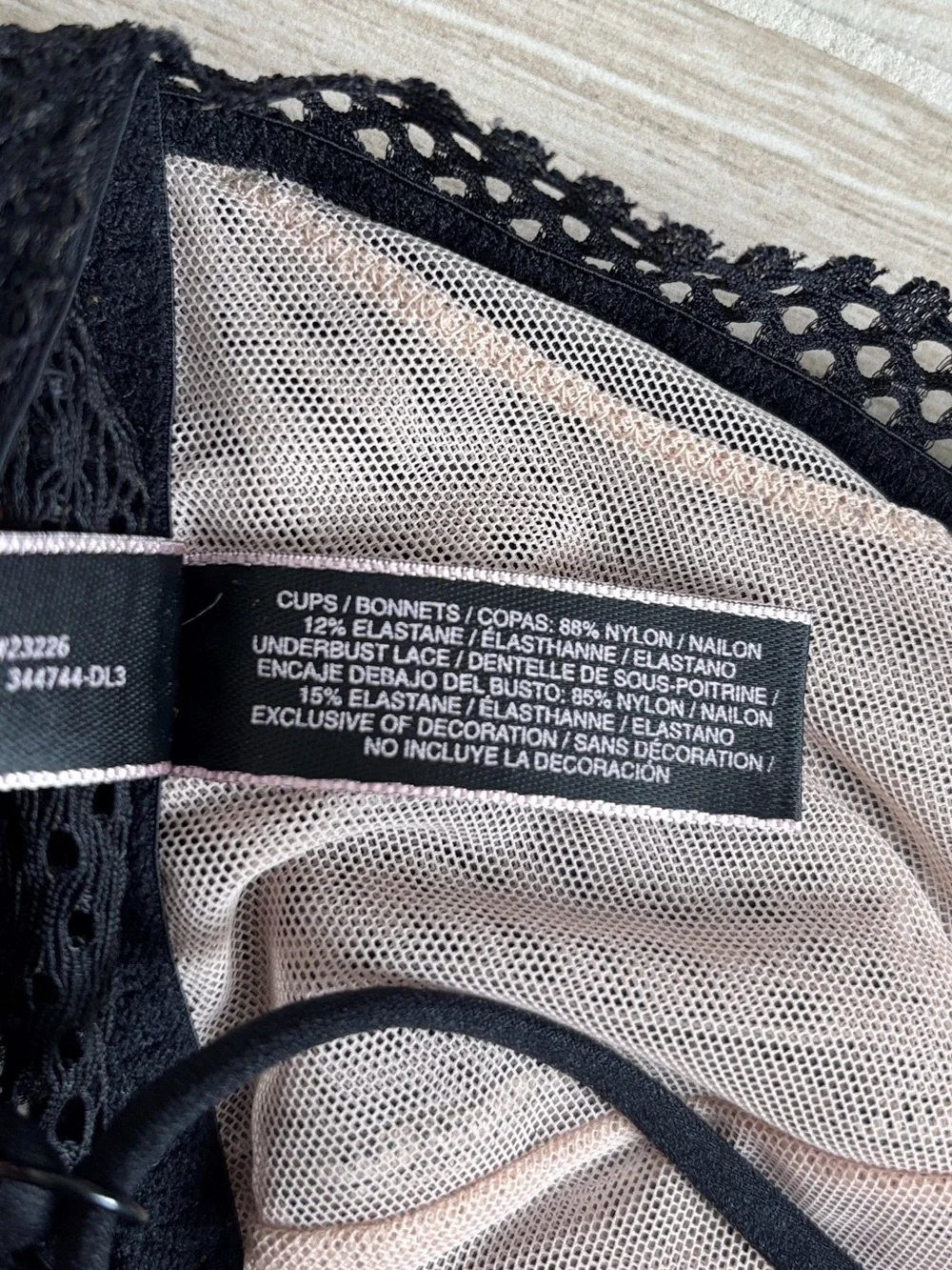 Victoria's Secret Lace Crochet Triangle Bralette Bra Black and Cream Size Small
